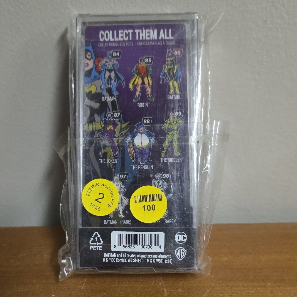 FiGPiN Batgirl Action Figure Pin - Black and Yellow - Picture 2 of 2